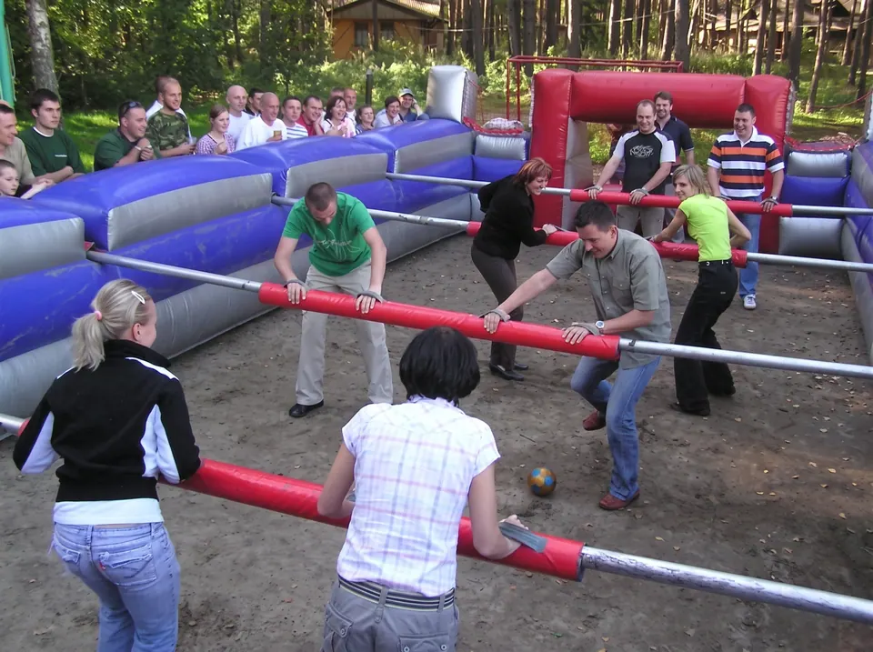 Mega piłkarzyki na pikniku firmowym