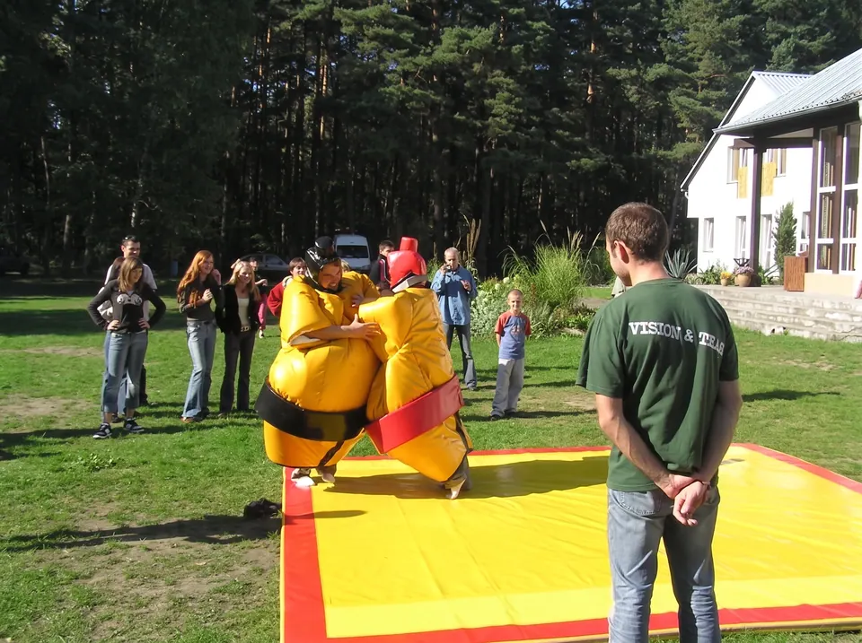 Sumo na wesoło na pikniku firmowym